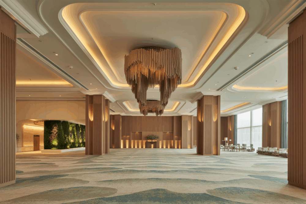 a-photograph-of-a-grand-ballroom-within-_dYFlf7KVTUuO7vRPWsjDzg_Hq56i-pFT1KCNfVt7UiEPA